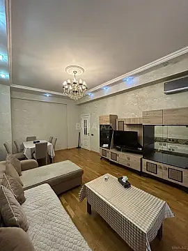 Satılır 2 otaqlı mənzil 80 m²