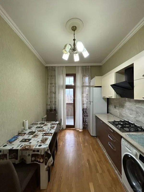 Satılır 2 otaqlı mənzil 80 m²