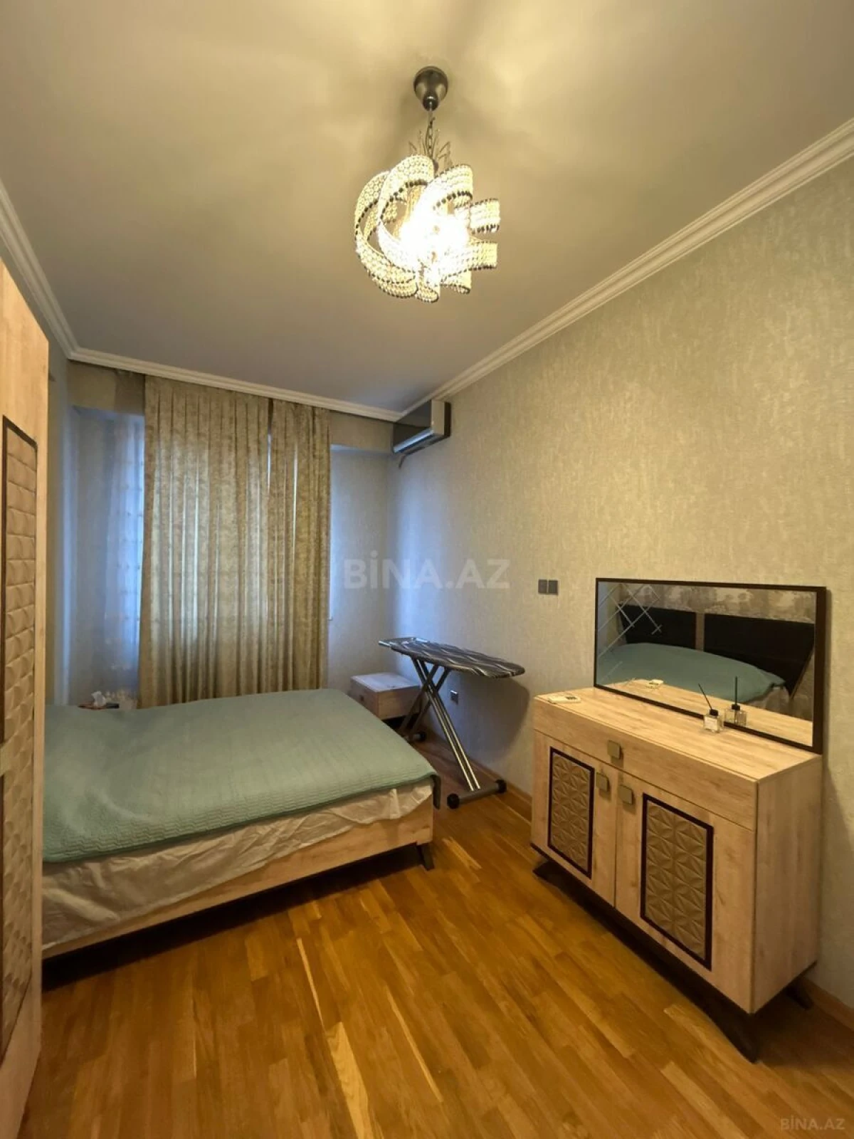 Satılır 2 otaqlı mənzil 80 m²