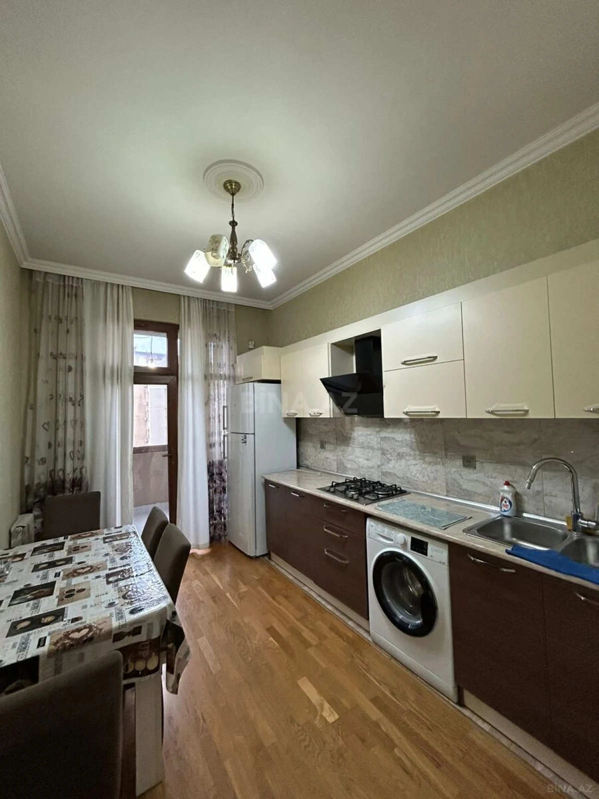 Satılır 2 otaqlı mənzil 80 m²