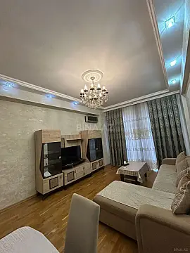 Satılır 2 otaqlı mənzil 80 m²