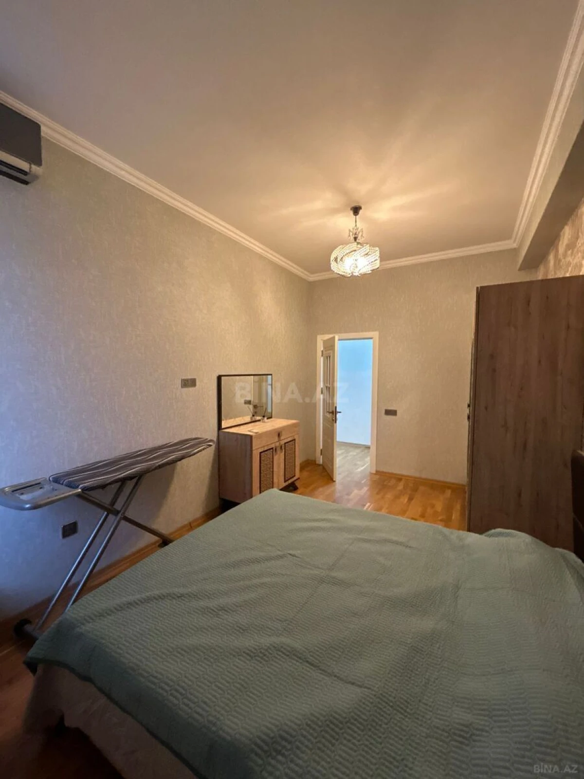 Satılır 2 otaqlı mənzil 80 m²