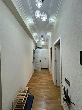 Satılır 2 otaqlı mənzil 80 m²