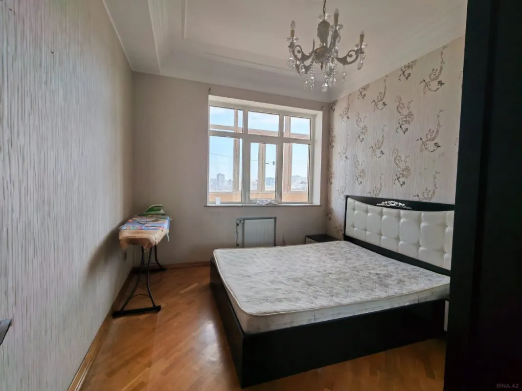 Kirayə verilir 2 otaqlı mənzil 84 m²