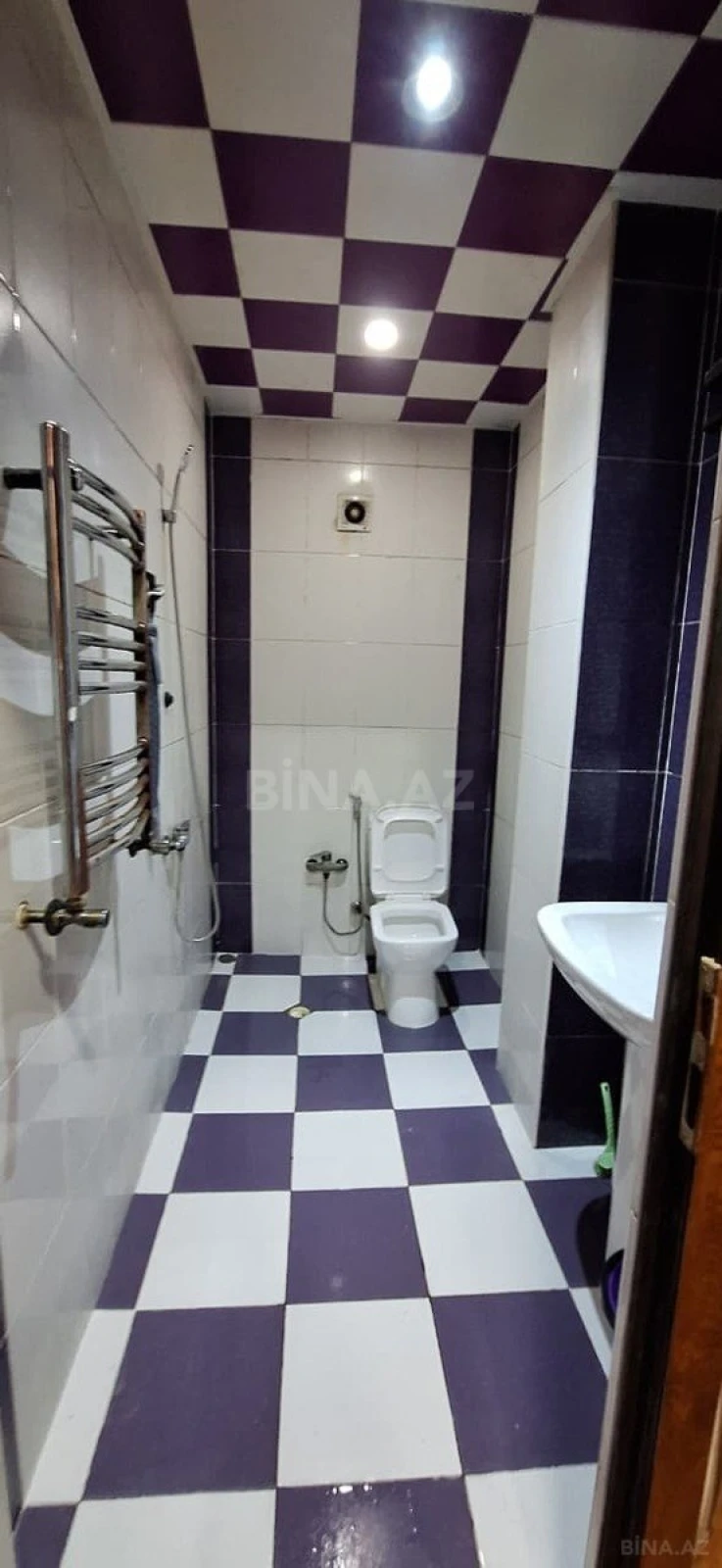 Kirayə verilir 2 otaqlı mənzil 110 m²