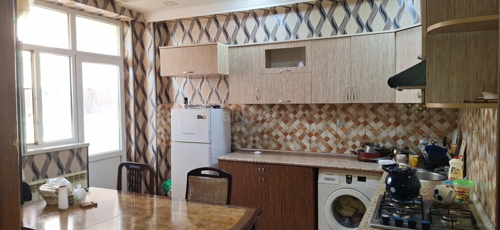 Kirayə verilir 2 otaqlı mənzil 110 m²
