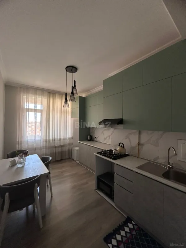 Satılır 2 otaqlı mənzil 70 m²