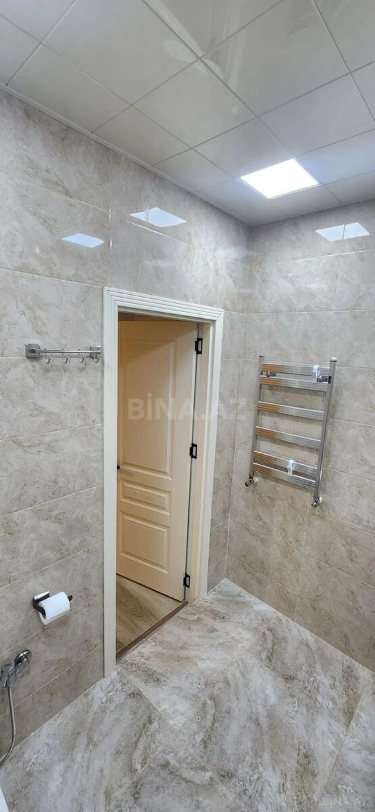 Satılır 2 otaqlı mənzil 70 m²