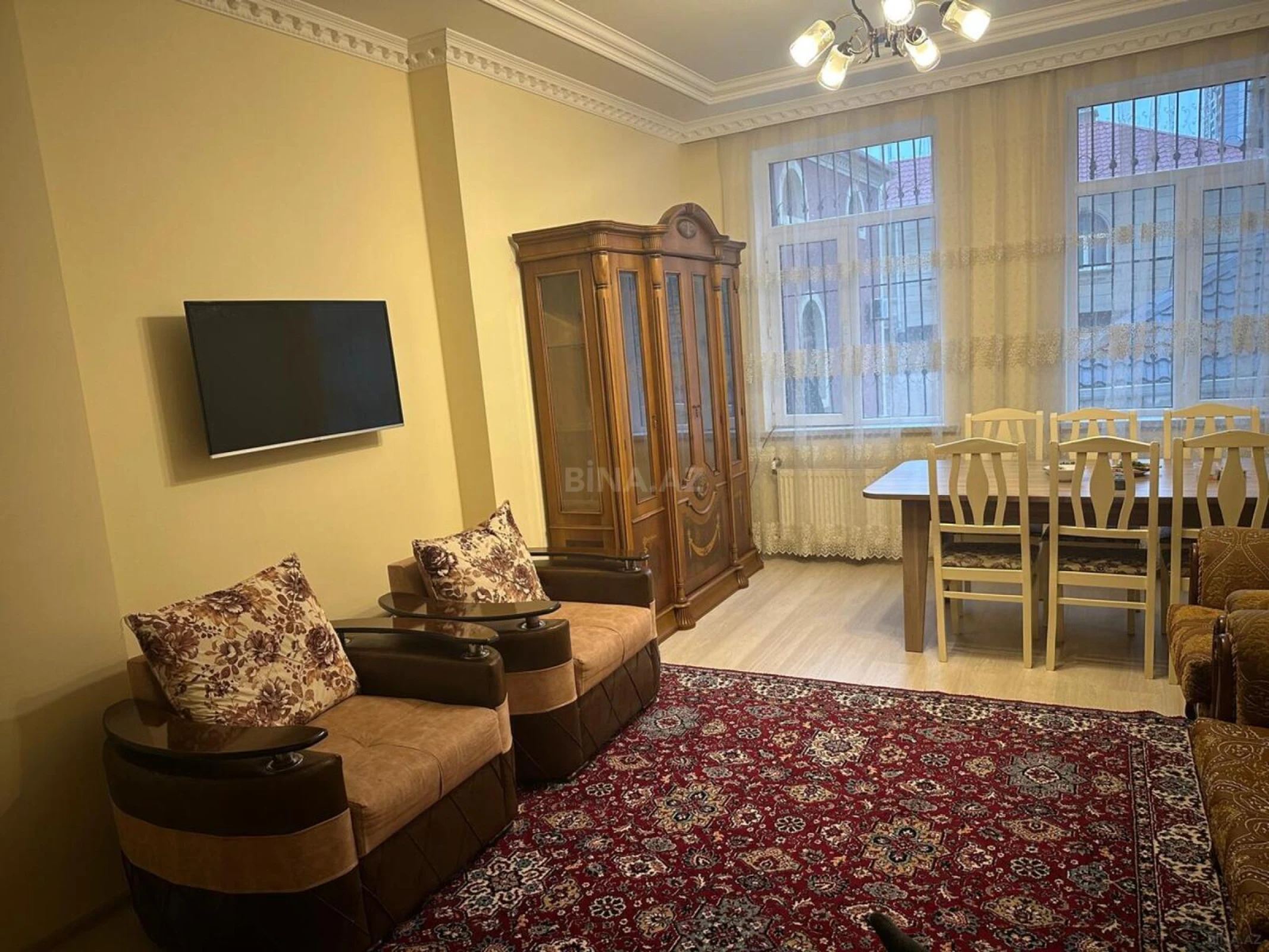 Kirayə verilir 3 otaqlı mənzil 100 m²