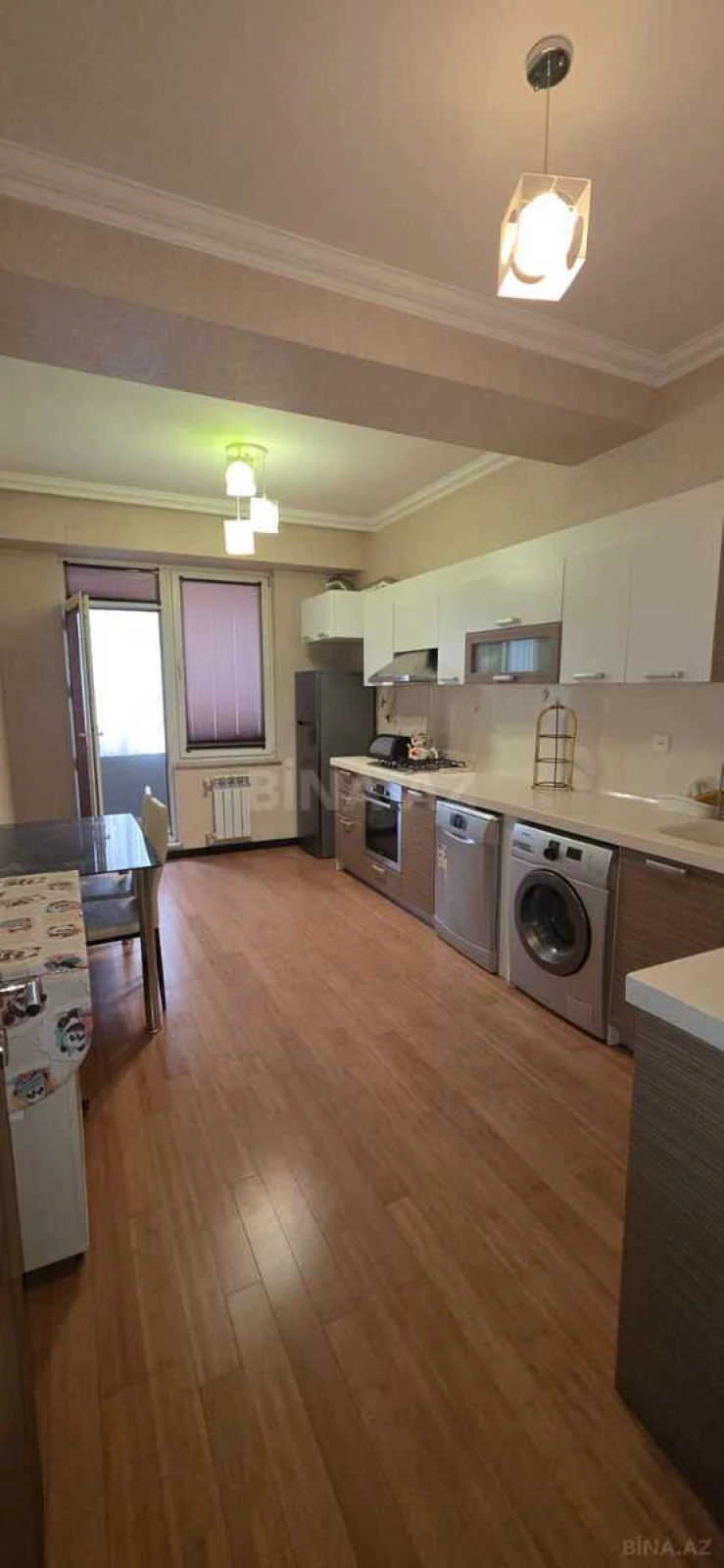 Kirayə verilir 3 otaqlı mənzil 111 m²