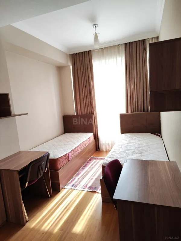 Kirayə verilir 3 otaqlı mənzil 111 m²