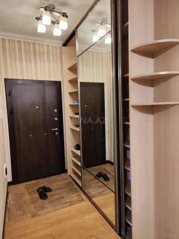 Kirayə verilir 3 otaqlı mənzil 111 m²