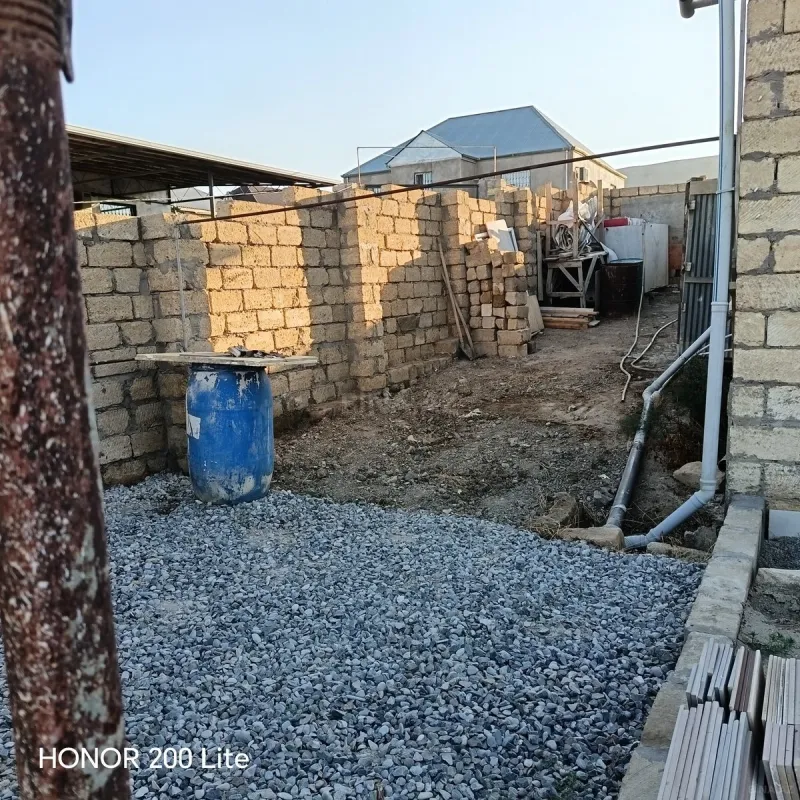 Satılır 5 otaqlı həyət evi 120 m²