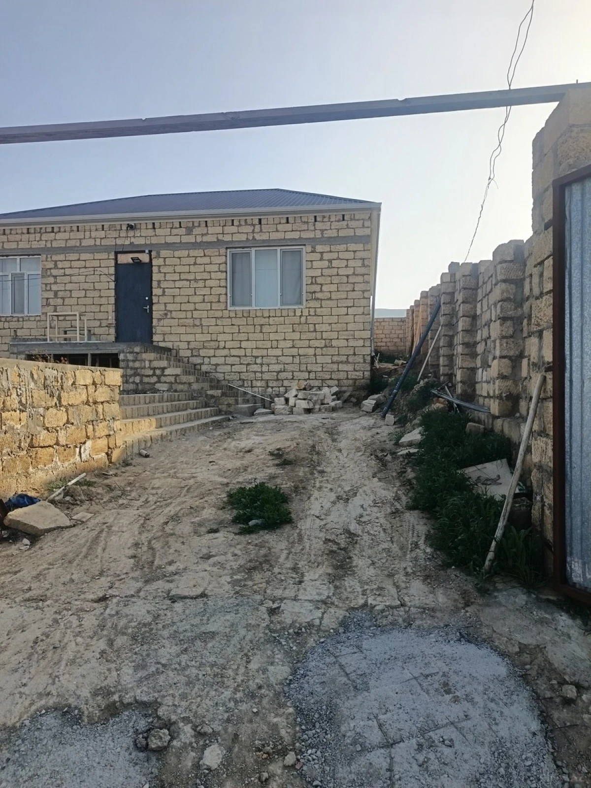 Satılır 5 otaqlı həyət evi 120 m²