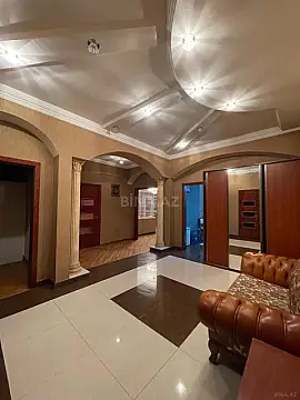 Kirayə verilir 3 otaqlı mənzil 142 m²