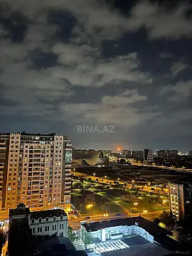 Kirayə verilir 3 otaqlı mənzil 142 m² — Bakı 3 otaq 142.00 m²