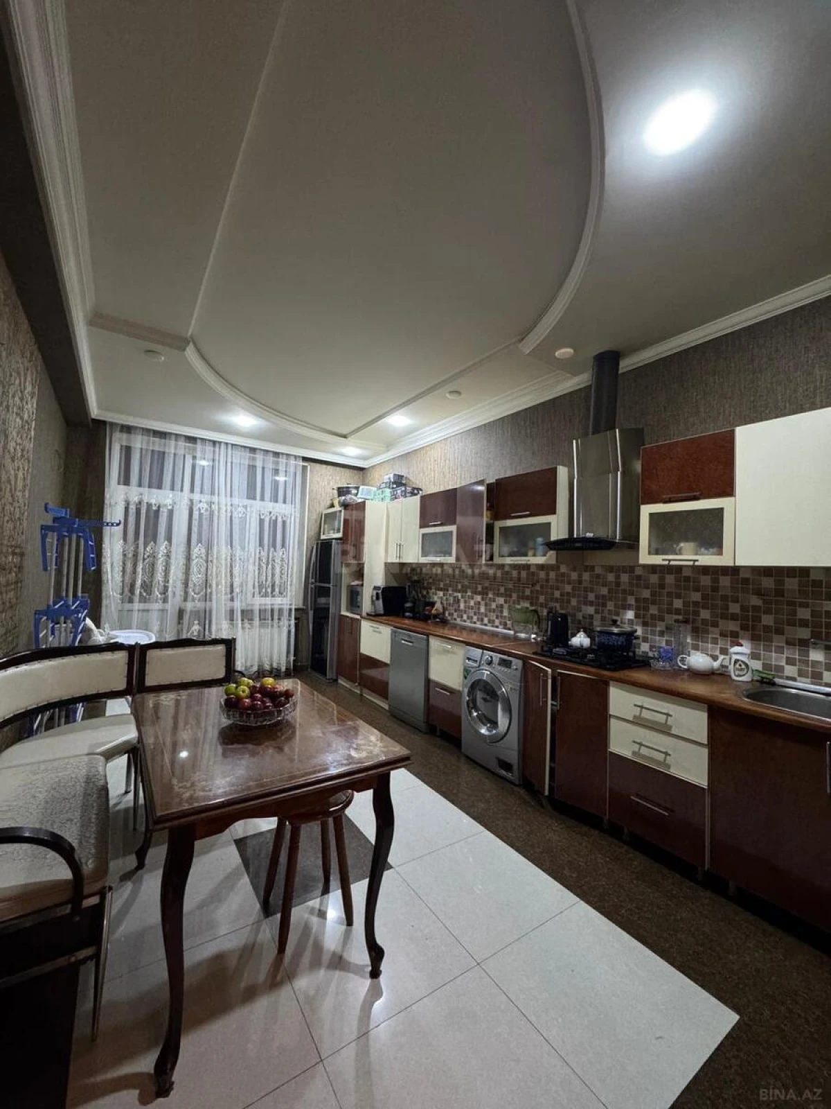 Kirayə verilir 3 otaqlı mənzil 142 m²