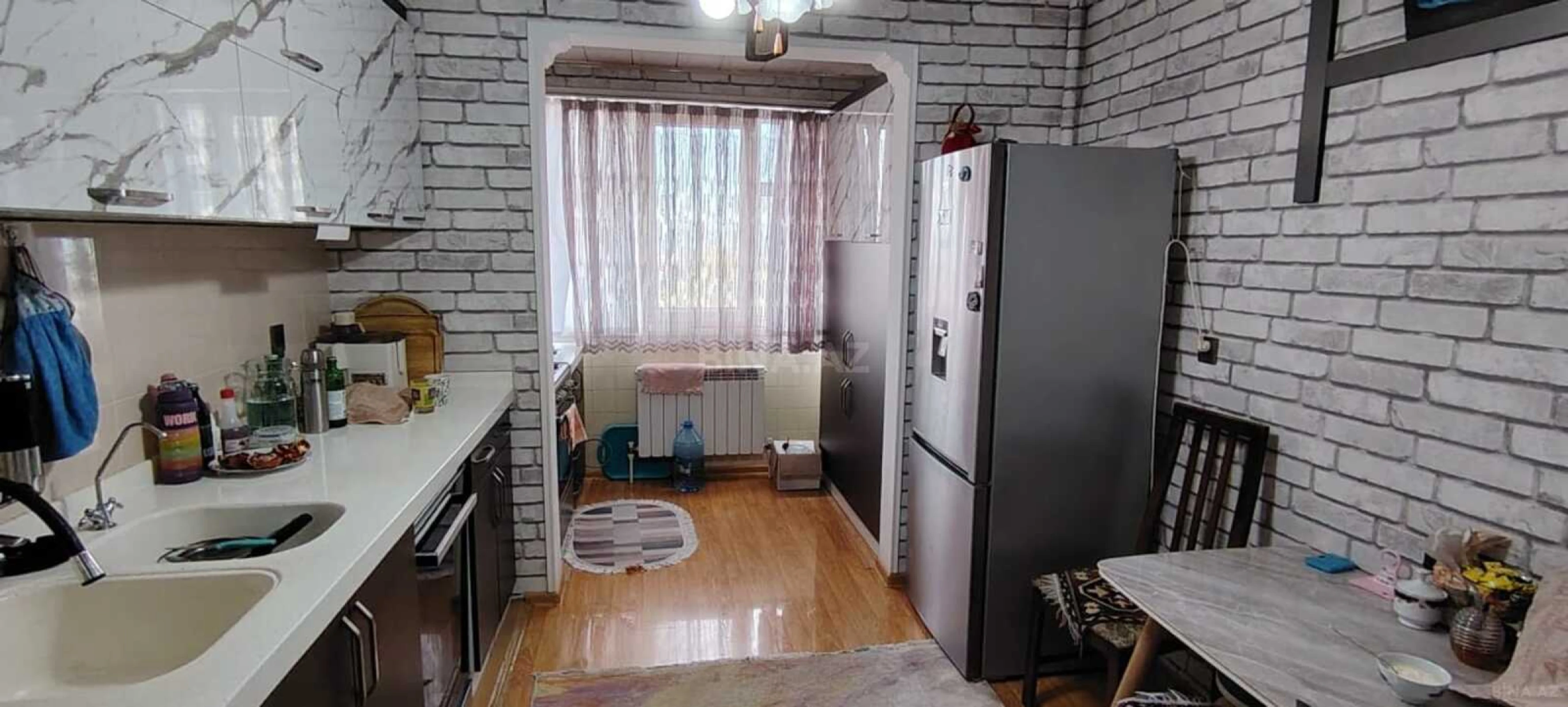 Satılır 5 otaqlı mənzil 120 m²