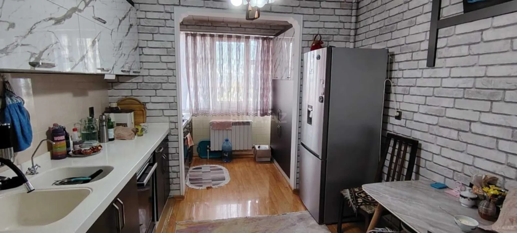 Satılır 5 otaqlı mənzil 120 m²