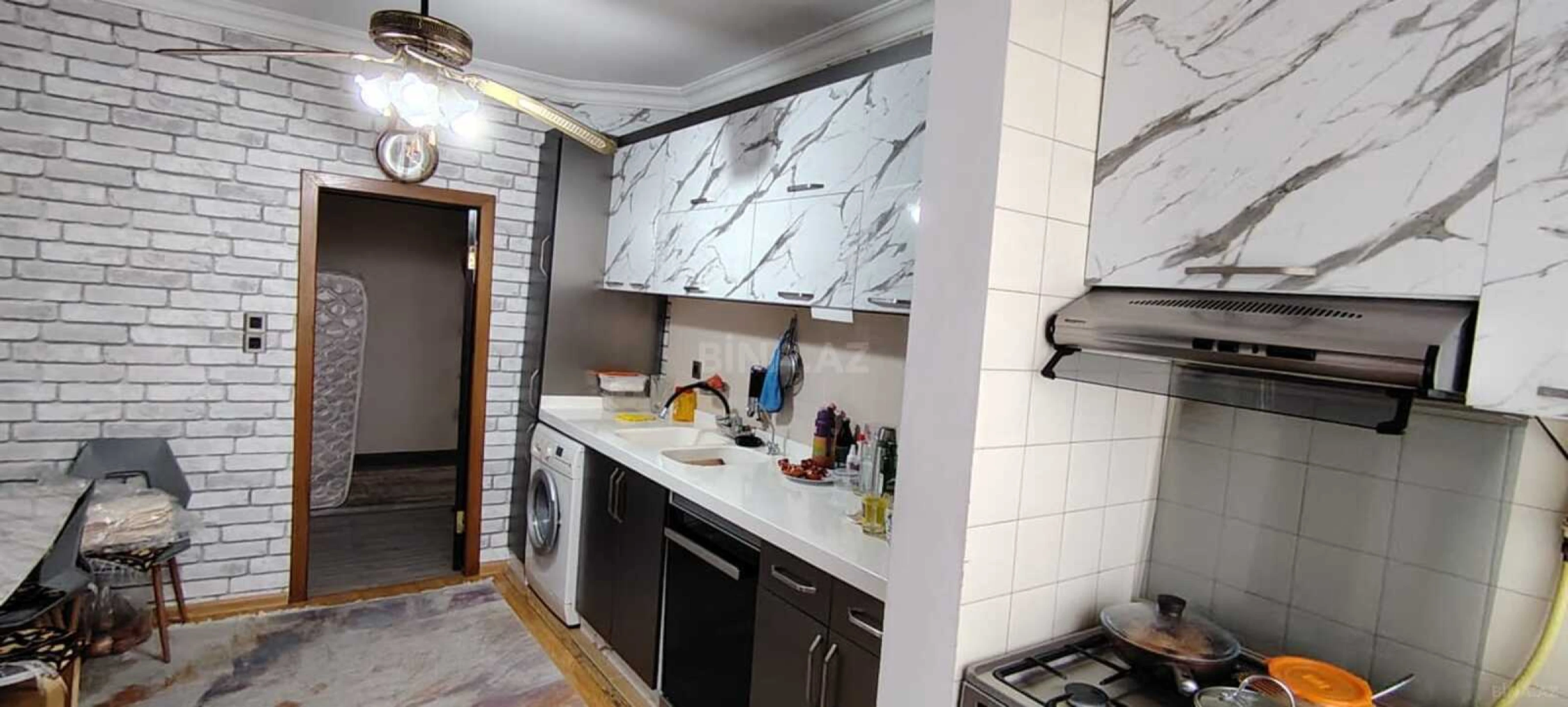 Satılır 5 otaqlı mənzil 120 m²