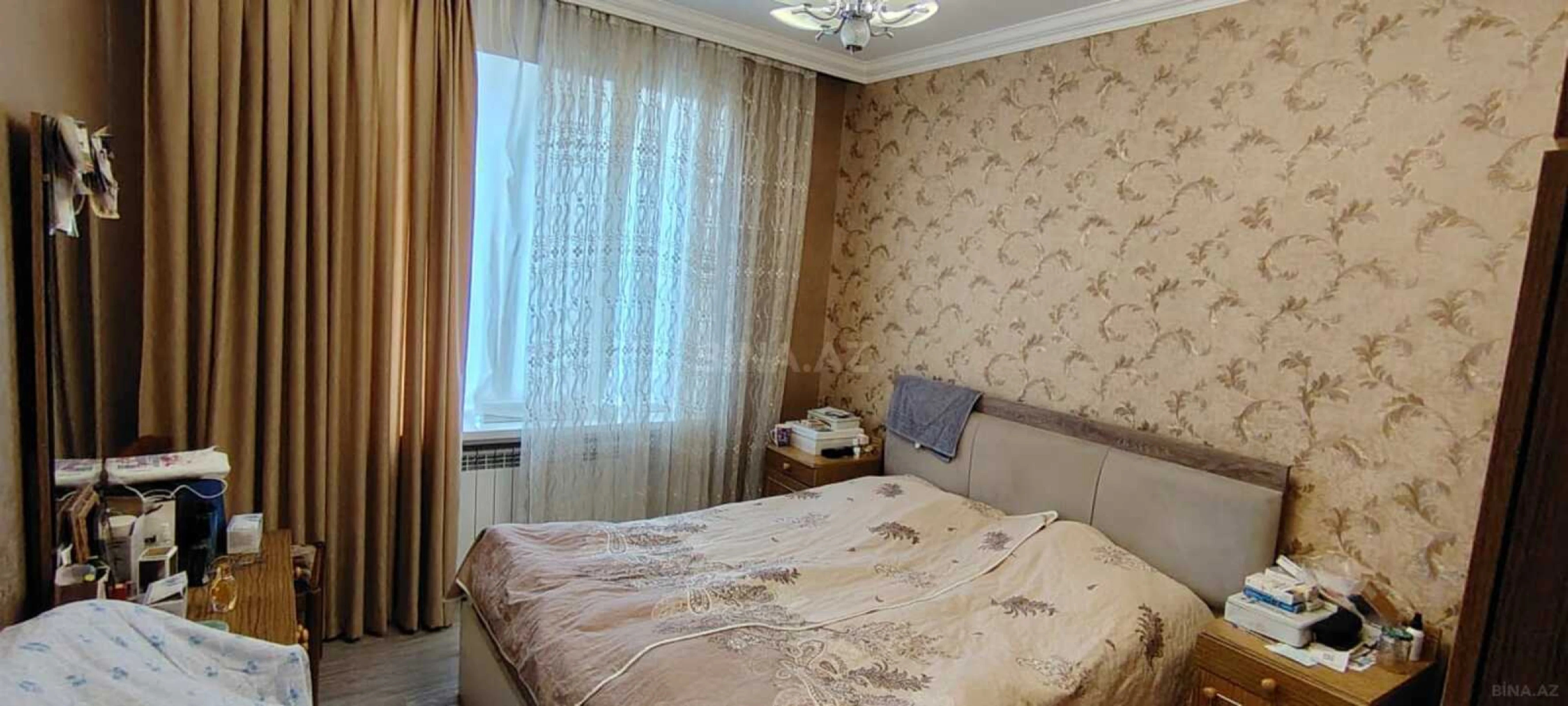 Satılır 5 otaqlı mənzil 120 m²