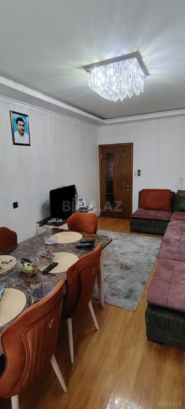 Satılır 5 otaqlı mənzil 120 m²