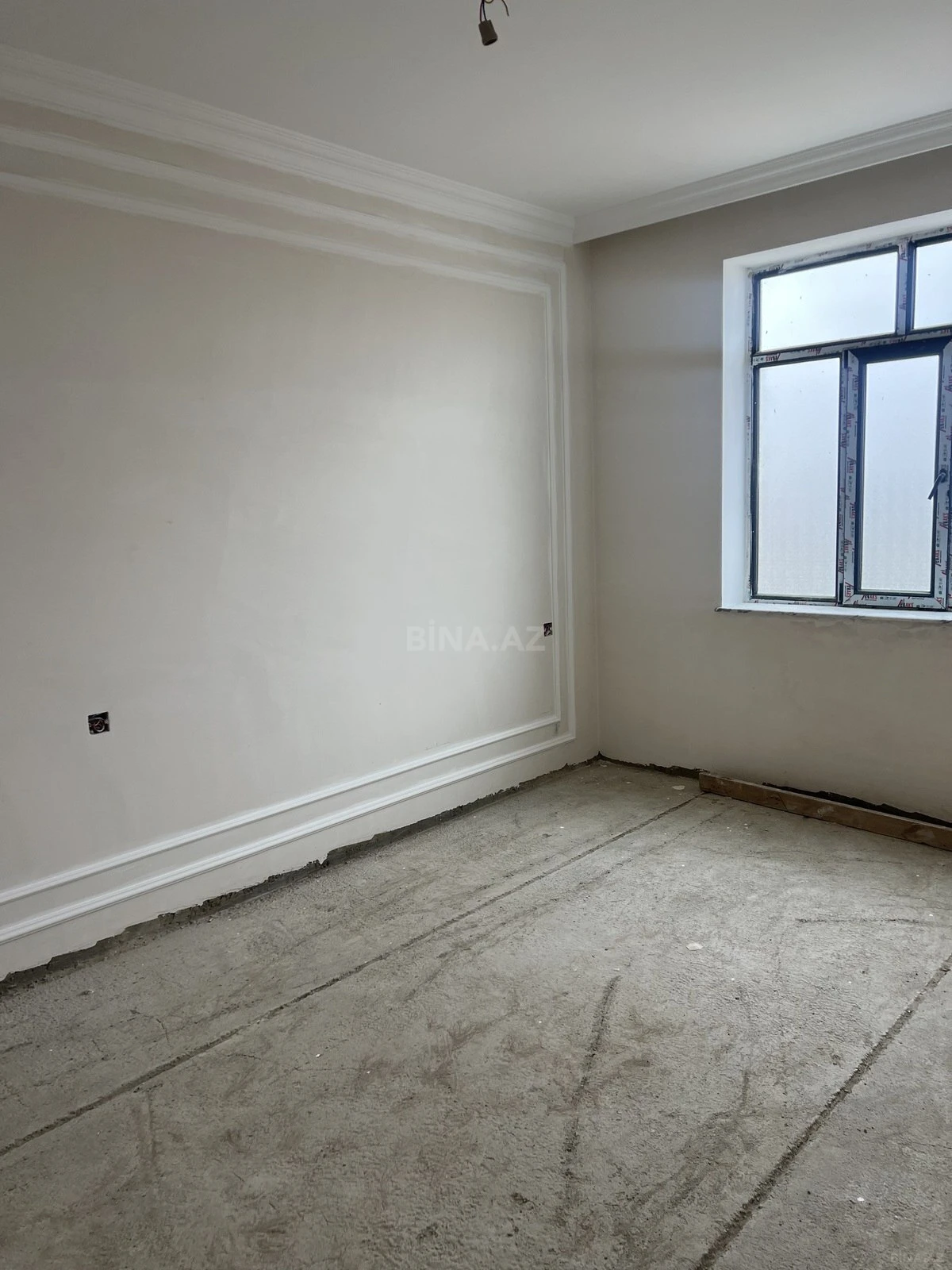 Satılır 6 otaqlı həyət evi 300 m²