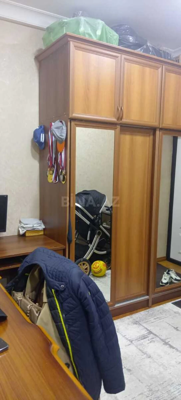 Satılır 2 otaqlı mənzil 95 m²