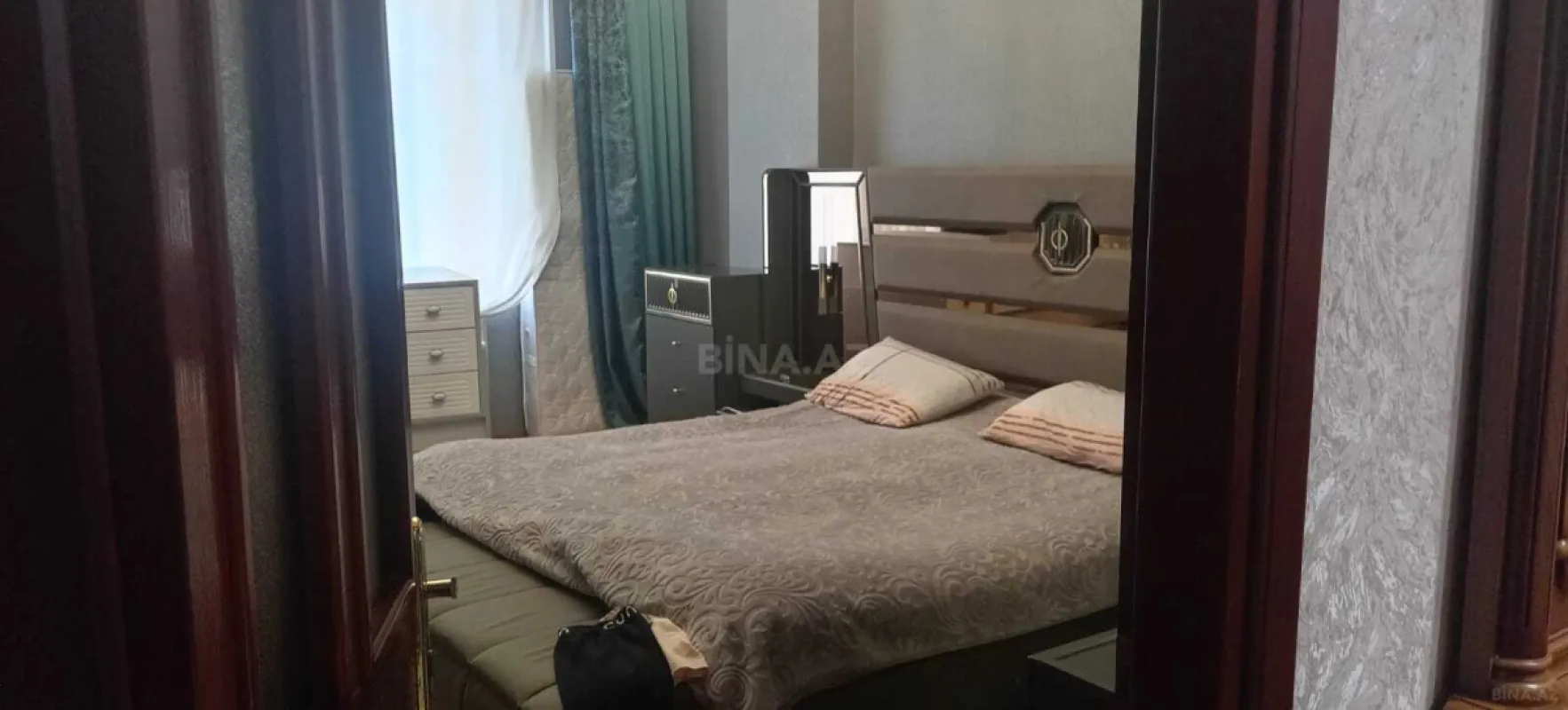 Satılır 2 otaqlı mənzil 95 m²