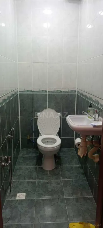 Satılır 2 otaqlı mənzil 95 m²