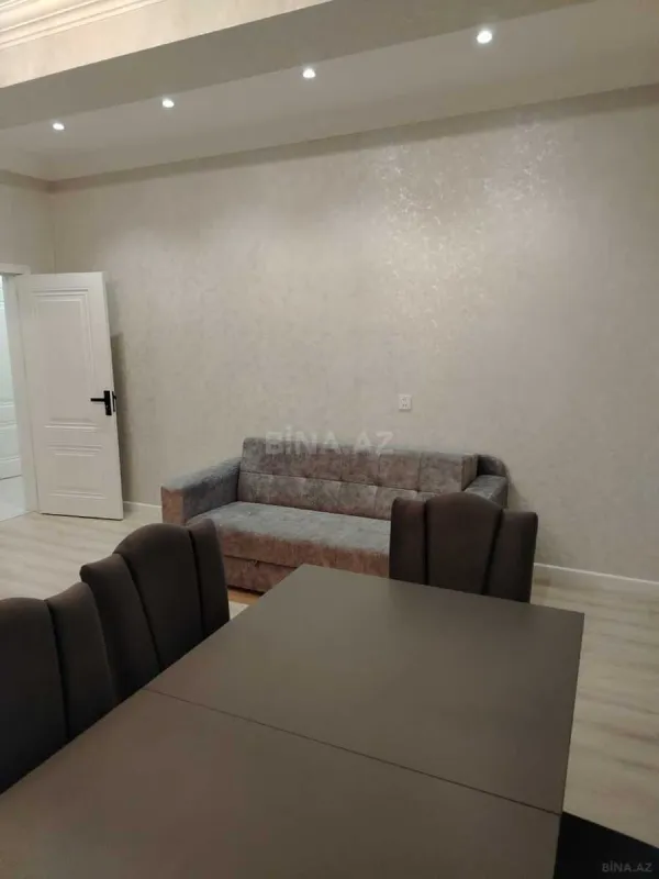 Kirayə verilir 2 otaqlı mənzil 63 m²