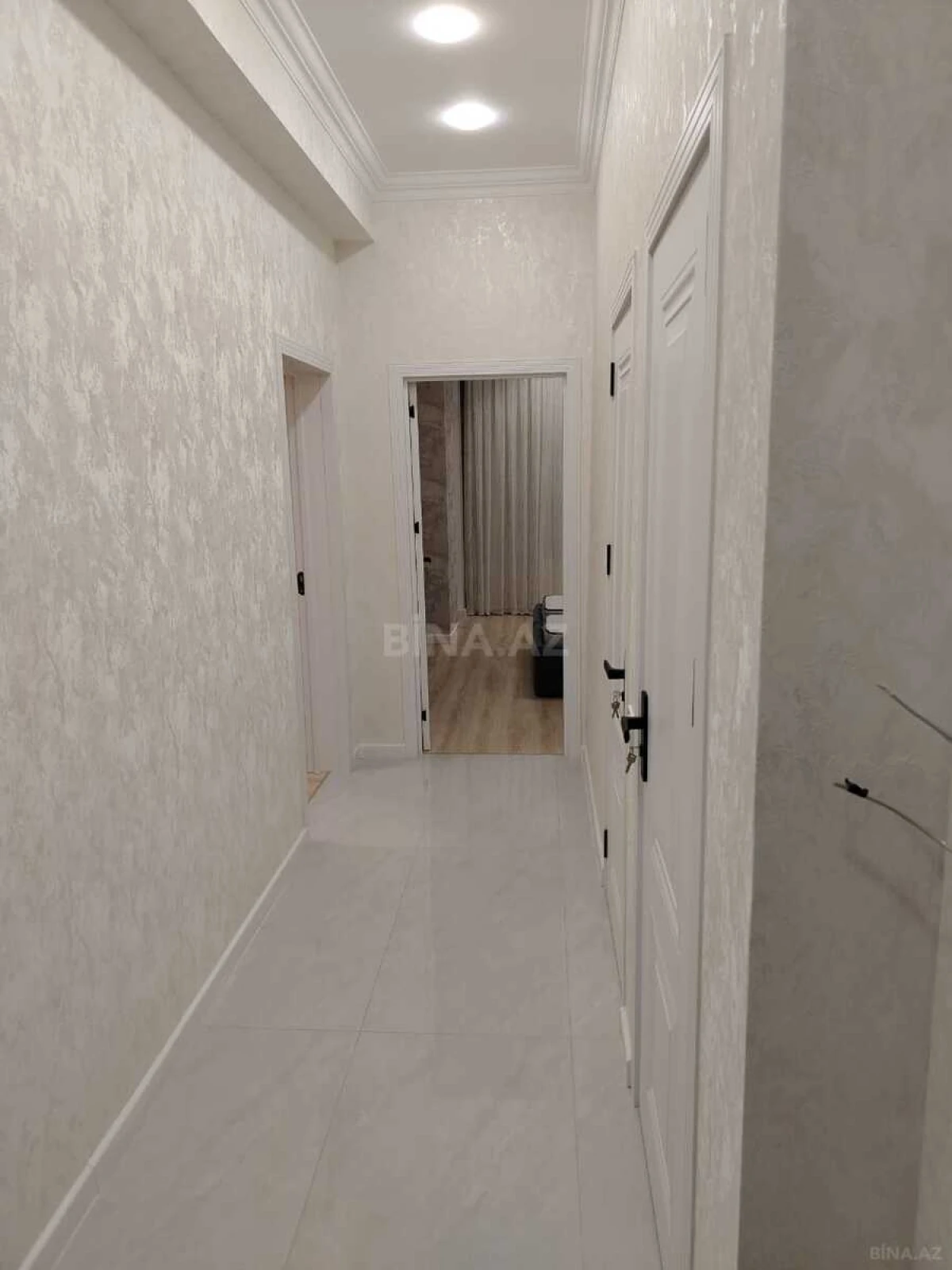 Kirayə verilir 2 otaqlı mənzil 63 m²