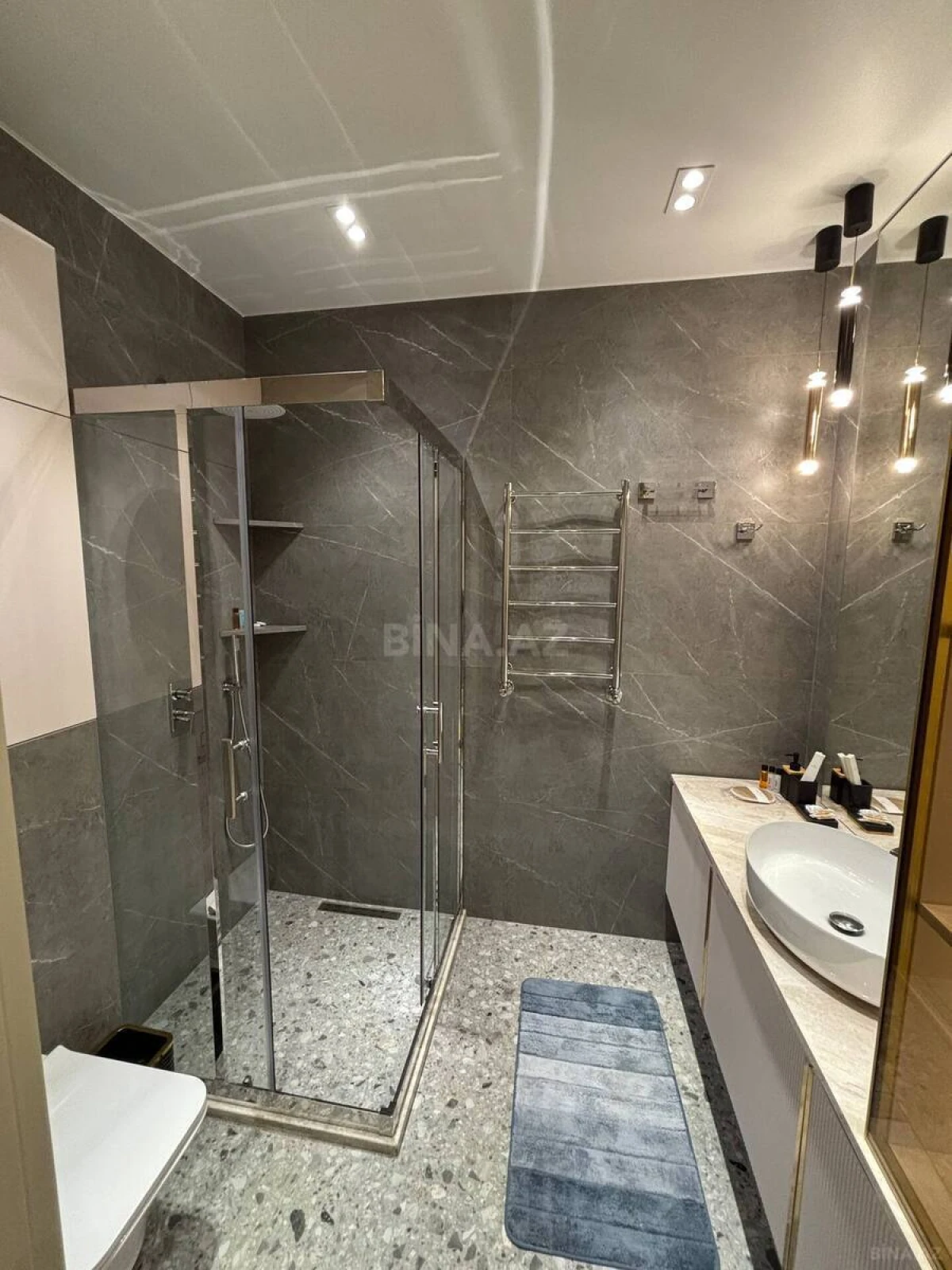 Kirayə verilir 3 otaqlı mənzil 110 m²