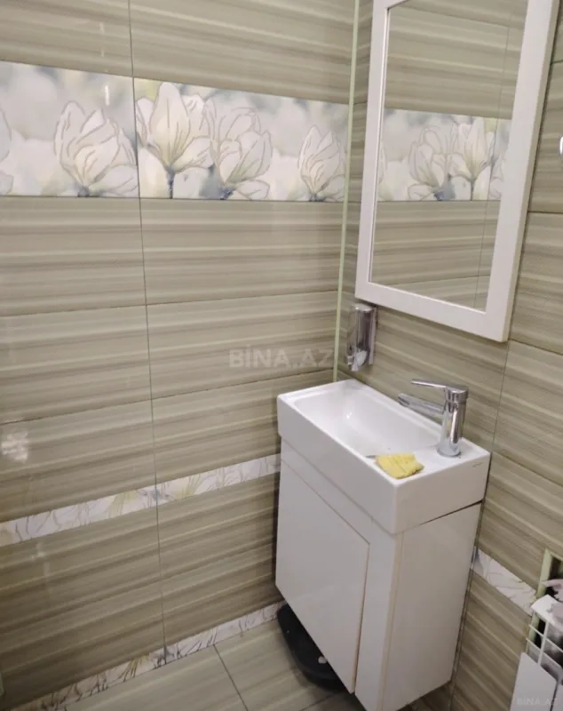 Satılır 4 otaqlı mənzil 120 m²