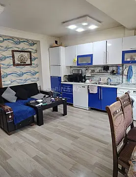Satılır 4 otaqlı mənzil 120 m²