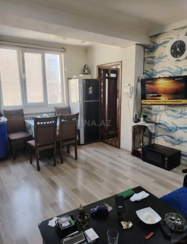 Satılır 4 otaqlı mənzil 120 m²
