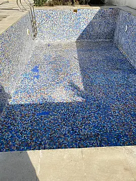 Satılır 5 otaqlı həyət evi 240 m²