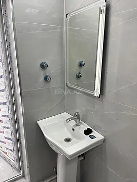 Kirayə verilir 1 otaqlı həyət evi 80 m²