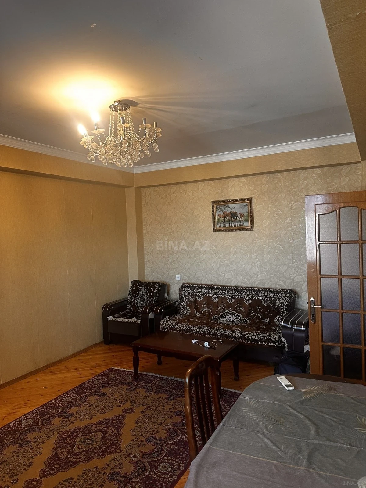 Kirayə verilir 2 otaqlı mənzil 70 m²