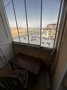 Kirayə verilir 2 otaqlı mənzil 70 m²