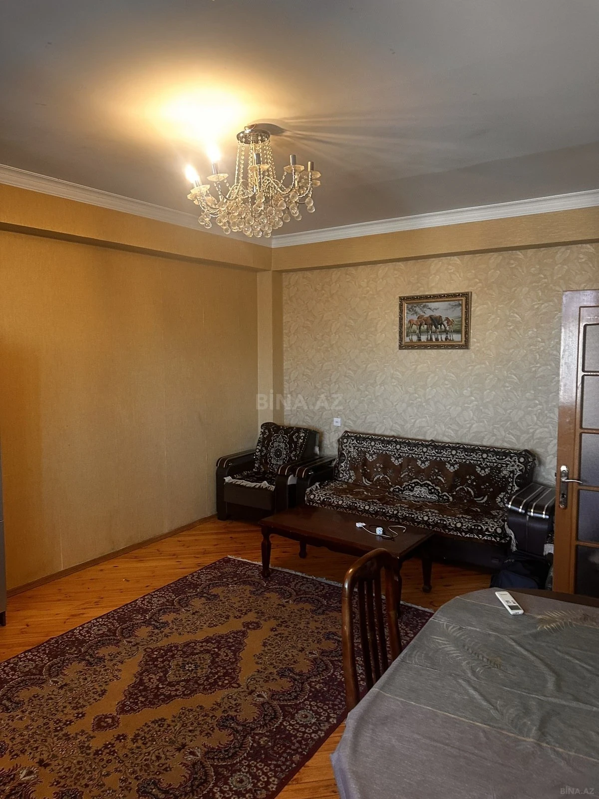 Kirayə verilir 2 otaqlı mənzil 70 m²