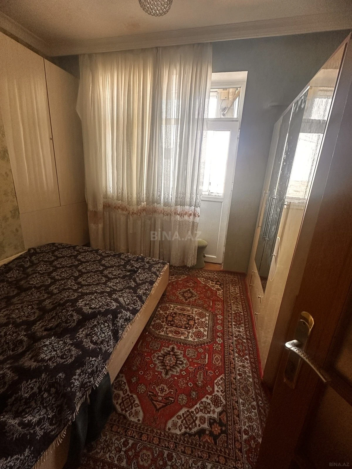 Kirayə verilir 2 otaqlı mənzil 70 m²
