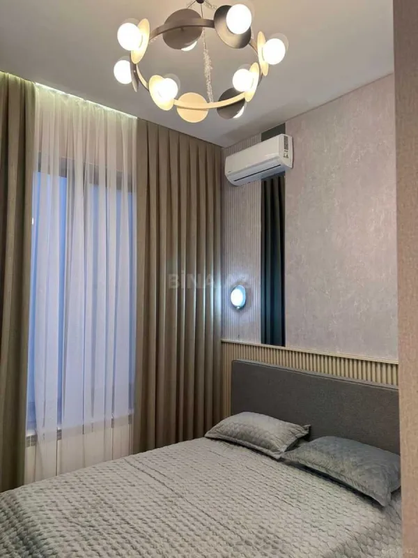 Satılır 4 otaqlı həyət evi 180 m²