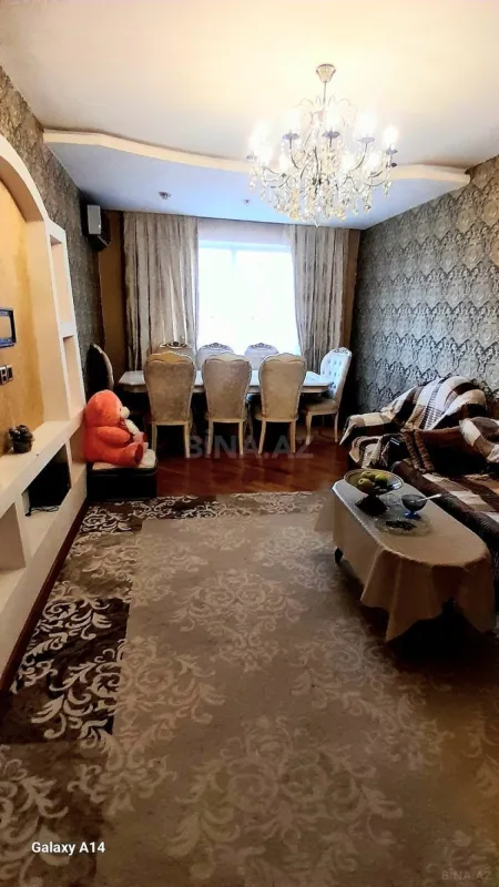 Satılır 3 otaqlı mənzil 74 m²