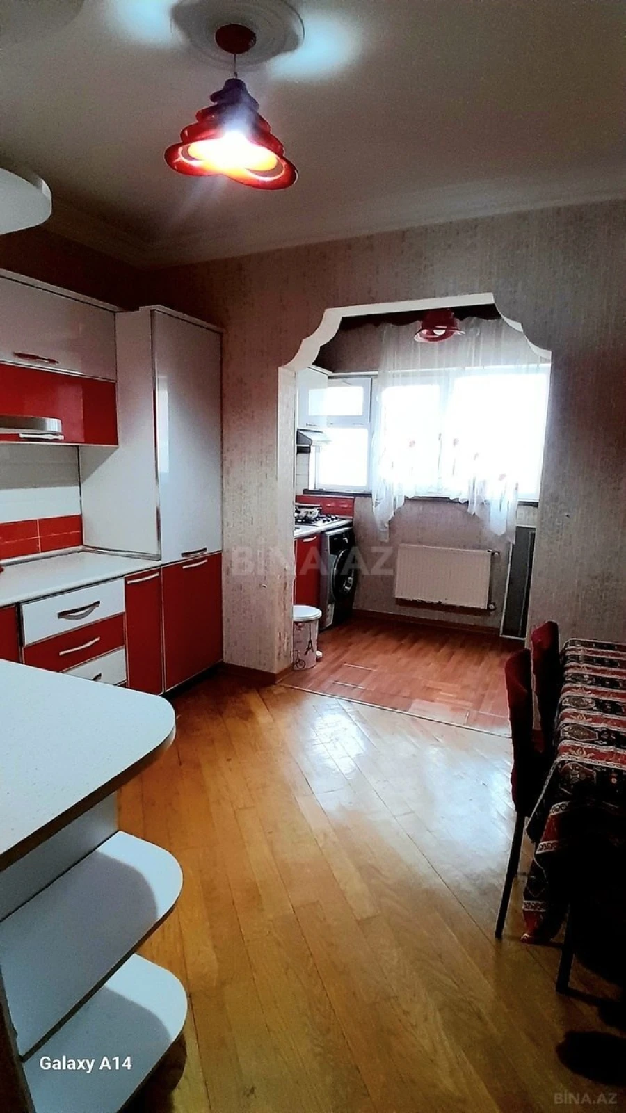 Satılır 3 otaqlı mənzil 74 m²