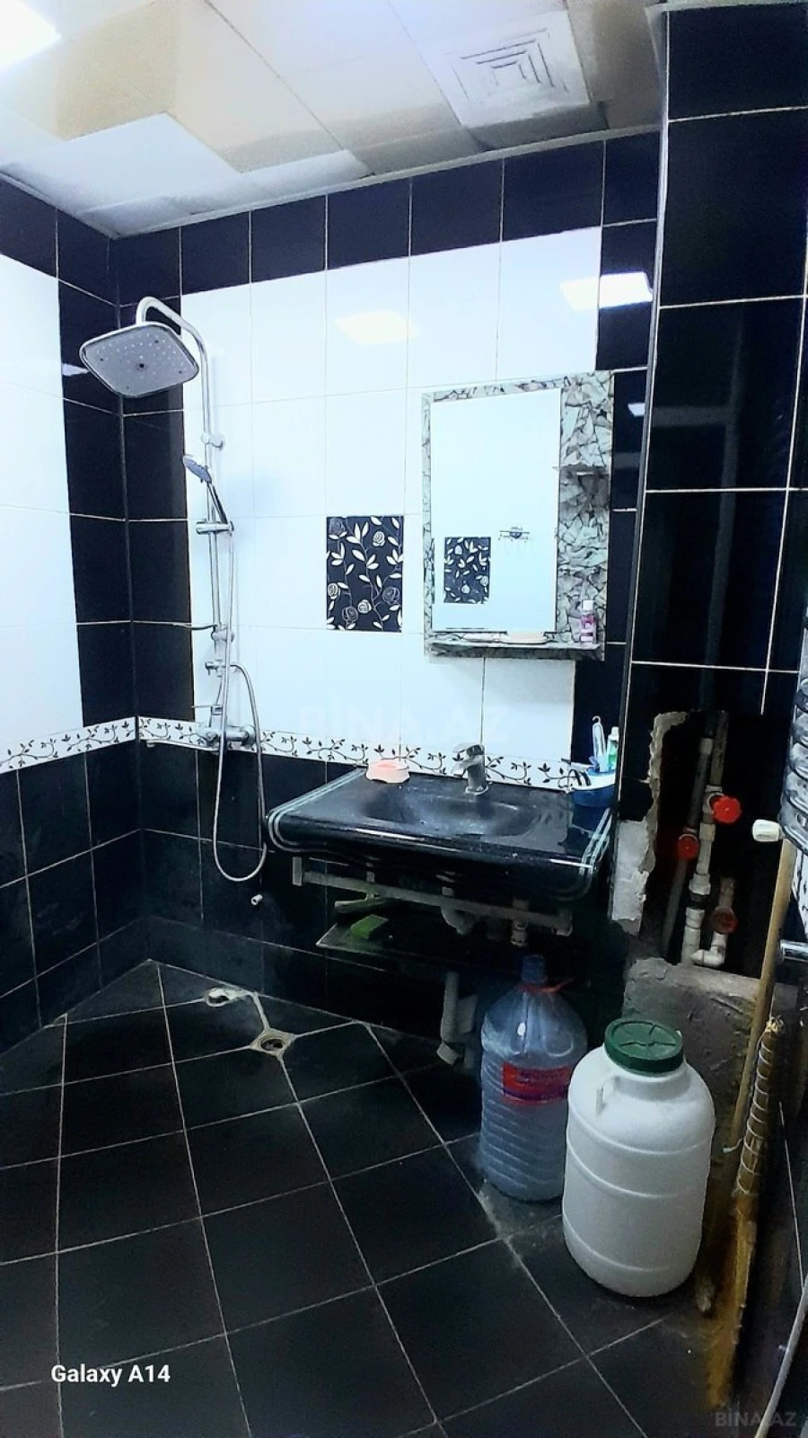 Satılır 3 otaqlı mənzil 74 m²