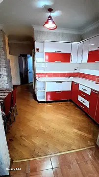 Satılır 3 otaqlı mənzil 74 m²