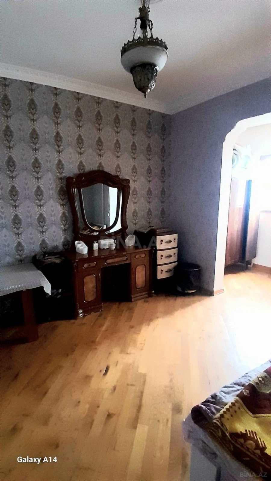 Satılır 3 otaqlı mənzil 74 m²