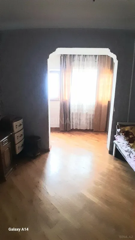 Satılır 3 otaqlı mənzil 74 m²