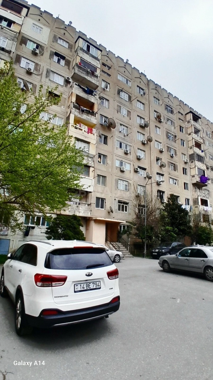 Satılır 3 otaqlı mənzil 74 m²
